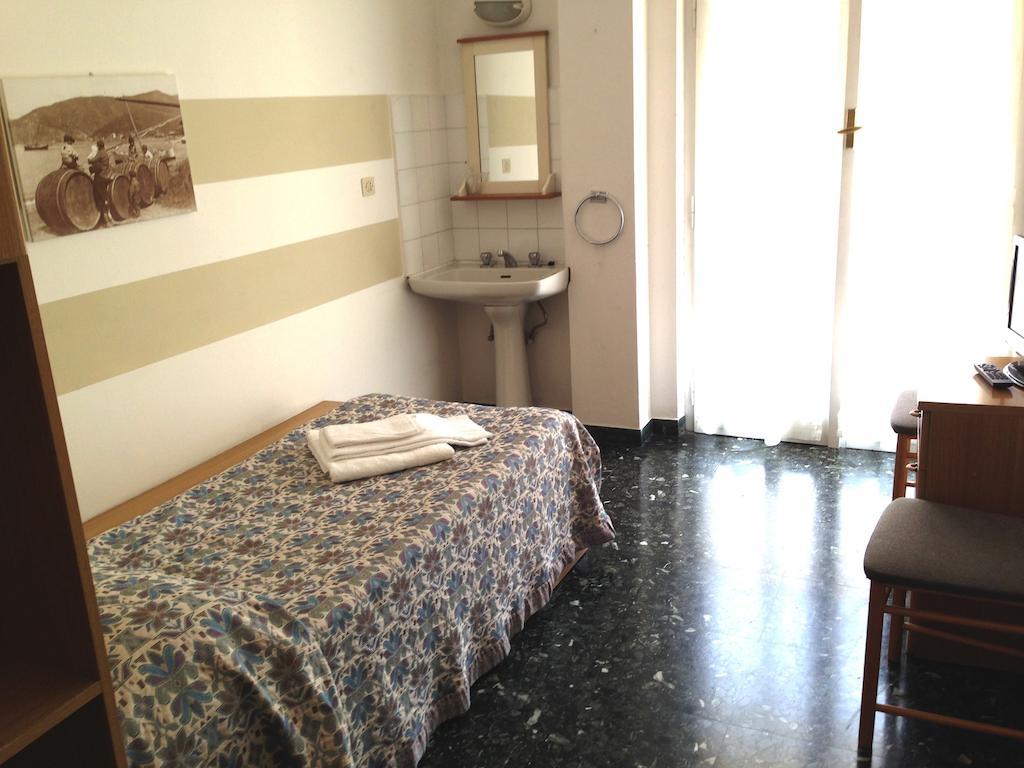 Albergo La Neigra Sestri Levante Oda fotoğraf